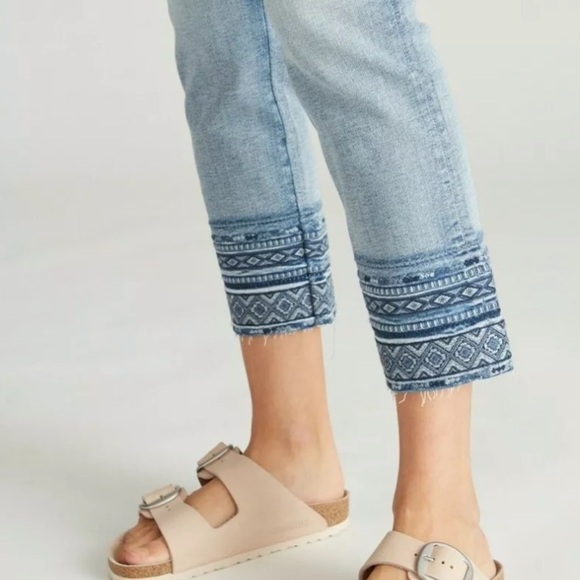 Driftwood Colette Crop Ankle Jeans Diamond Blue Embroidered 26 P2 - Picture 3 of 12
